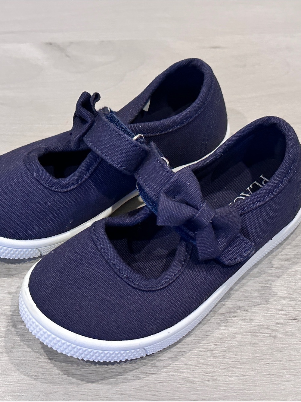THE CHILDREN’S PLACE Girls Navy Canvas Mary Jane Shoes with Bow